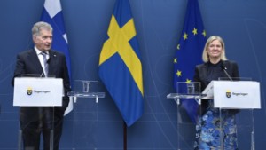 Sverige och Finland lämnar in ansökan på onsdag