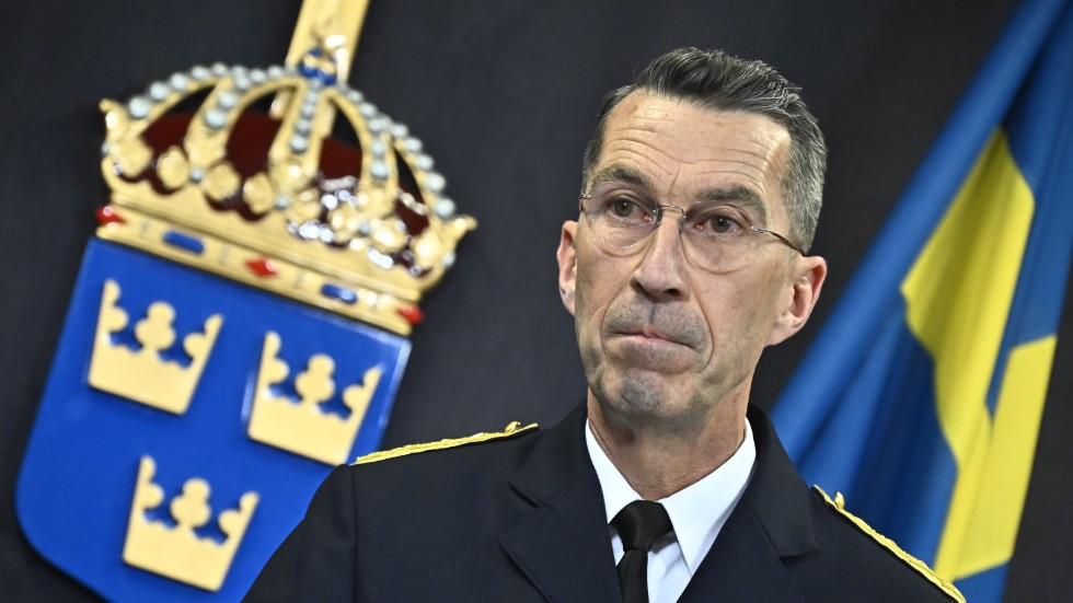 Försvarsmaktens överbefälhavare Micael Bydén håller pressträff med anledning av Nato-beskedet.