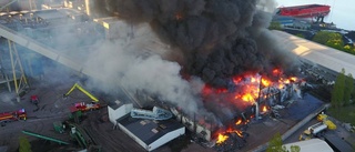 BILDEXTRA: Se flygbilderna från storbranden