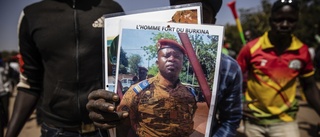 Toppmilitär blir president i Burkina Faso