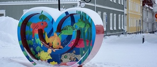 Färgglatt hjärta sprider kärlek på Rådhustorget: "Inte visats tidigare"