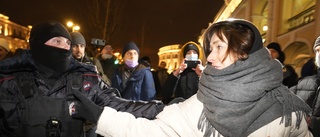 Över tusen gripna efter protester i Ryssland