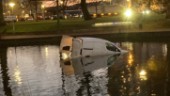 Bil rullade ner i ån – för andra gången på kort tid