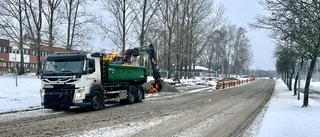 Rötter satte stopp för vatten – trafikanter i Katrineholm påverkas: "Hör inte till vanligheterna"