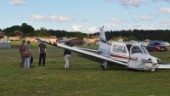 Flygplan kraschlandade på Vängsö – efter krock med bil