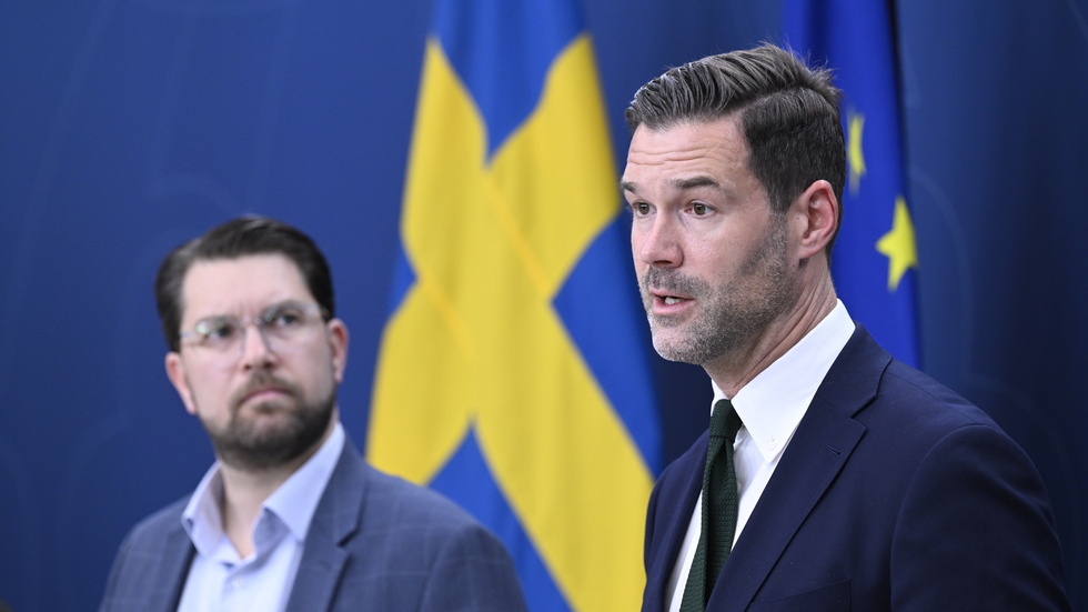 Sverigedemokraternas partiledare Jimmie Åkesson och bistånds- och utrikeshandelsminister Johan Forssell (M).