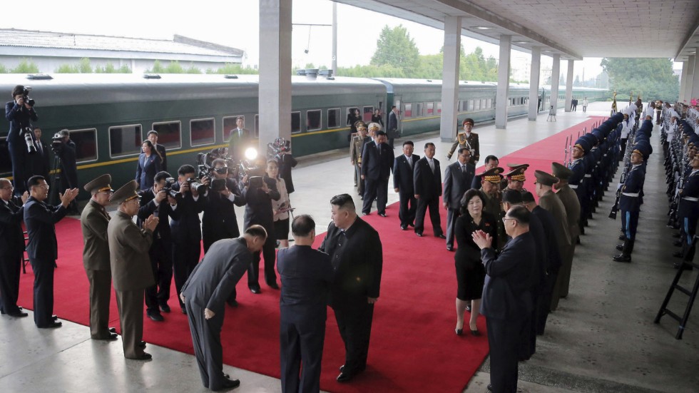 Nordkoreas diktator Kim Jong-Un reste från Pyongyang i söndags. På tisdagen anlände han till Chasan, vid gränsen till Ryssland.