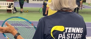 Gratis tennisträning för pensionärer i Nyköping