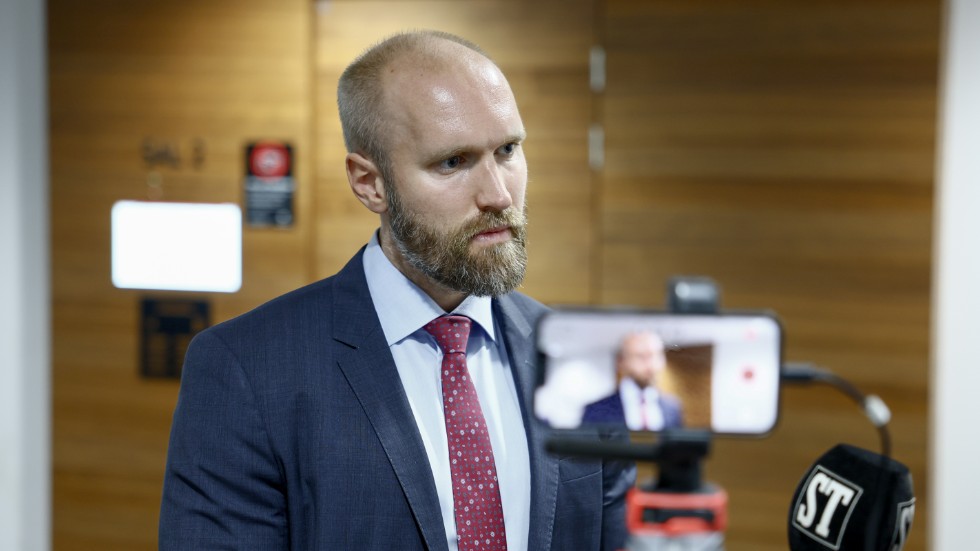 Martin Larsson, försvarsadvokat, i samband med förhandlingar i Attunda tingsrätt om gängmålet i Sundsval.