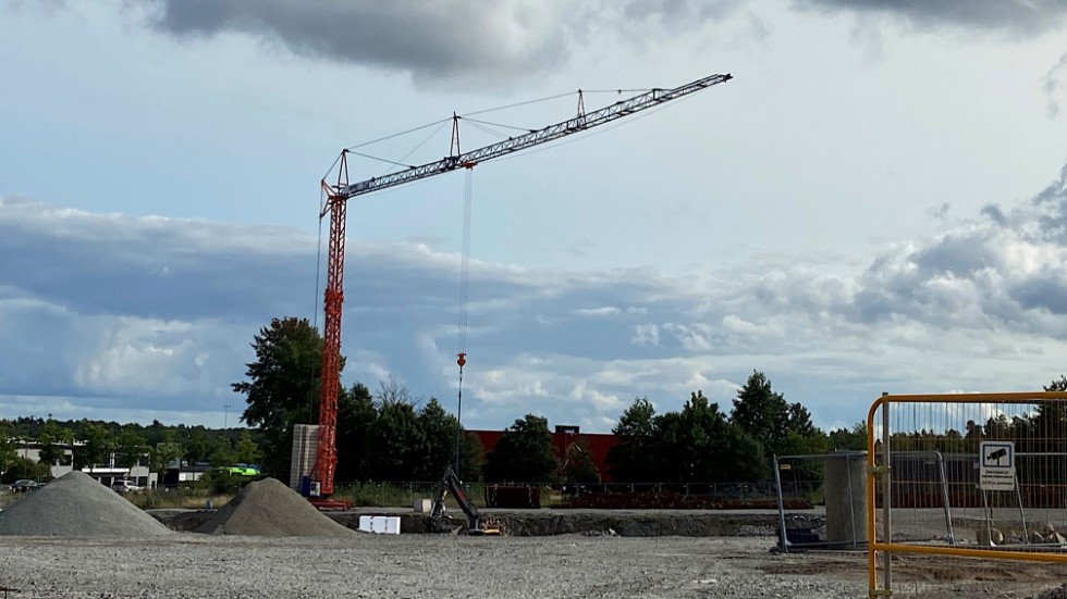 Det nya badhuset och den nya idrottshalllen ska byggas på Larslunda IP. 