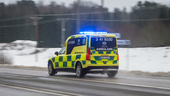 Bil voltade på E4 – "hittades" av ambulans