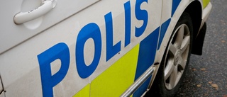 Polisen misstänker: Brand i postlåda var anlagd ✓Trapphuset fylldes med rök