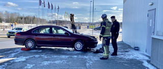 Bilbrand på Lövåsen – privatpersoner ingrep