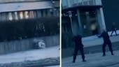 VIDEO VISAR: Här skjuter polis mot gärningsmannen