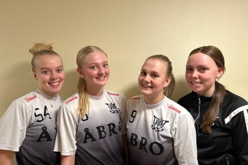 Sofia Söderlund, Nelly Passmark, Stella Milton och Minea Snickars gjorde målen för Vimmerby.