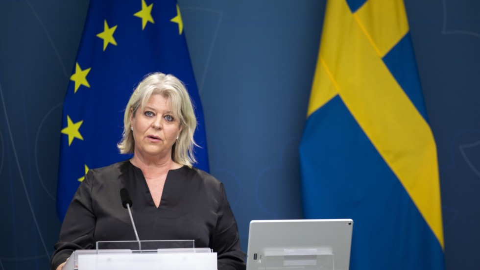 Socialtjänstminister Camilla Waltersson Grönvall (M) kräver att SiS växlar upp sitt arbete för att åtgärda bristerna på de särskilda ungdomshemmen. Frågan är om kraven kommer att leda till önskat resultat.