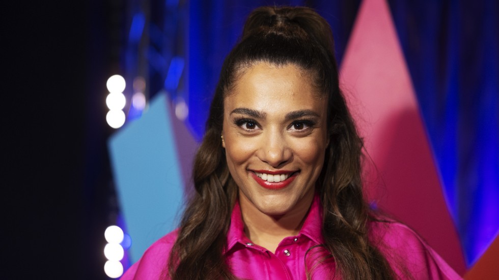 Farah Abadi får avslöja vilka som för "douze points" från Sverige i Eurovision Song Contest.