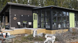 Paret byggde eget orangeri vid havsviken i Luleå