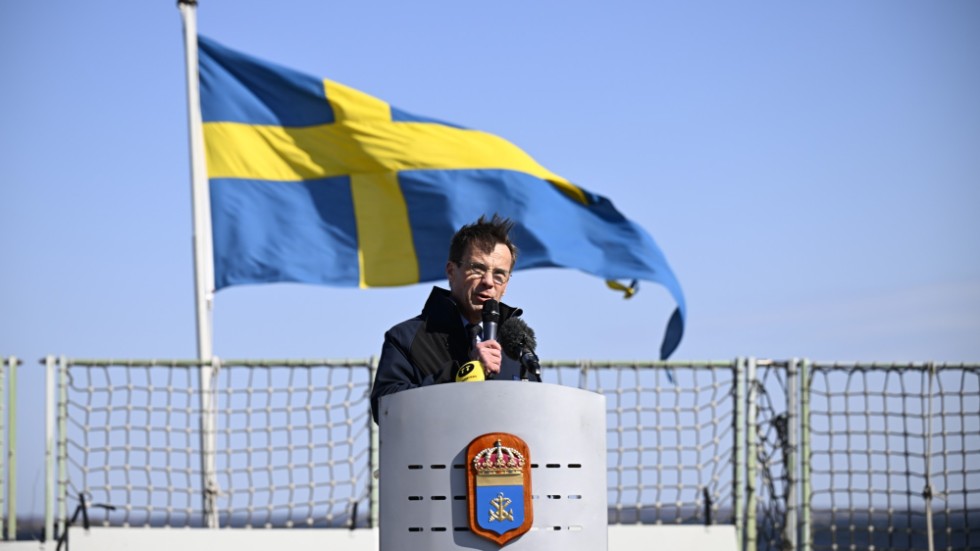 Statsminister Ulf Kristersson (M) håller pressträff i samband med sitt besök på Marinbasen i Karlskrona på onsdagen.