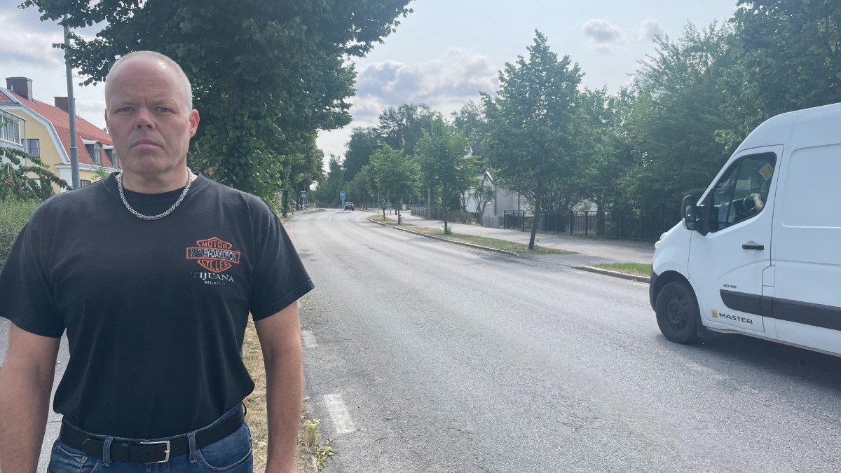 Boende vid Oppundavägen har tröttnat på lastbilarna