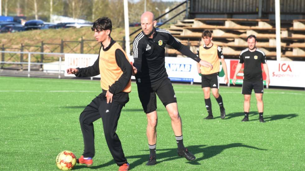 Johan "JC" Carlsson kommer att spela fotboll i Storebro under 2023. Här ses han under en träning med Vimmerby IF förra veckan.