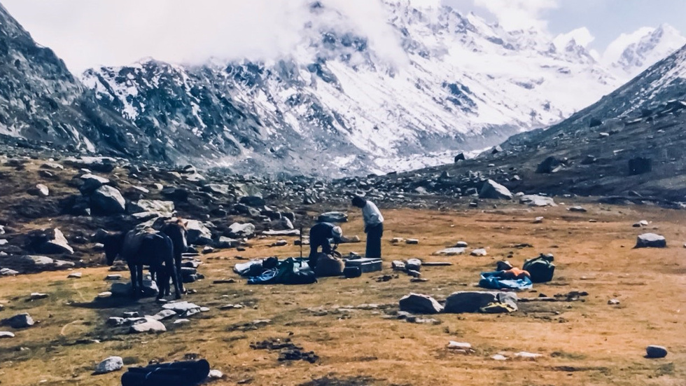 Bilden visar en vandring/trekking i Indien.