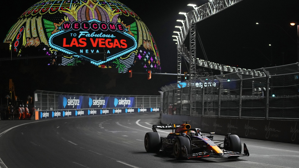 Max Verstappen kan ta sin 18:e formel 1-seger för säsongen i Las Vegas.