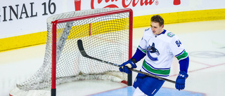 NHL-debut för Karlsson – när Vancouver föll mot Calgary