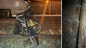 Livsfarlig vandalisering på tågspåret – cyklar läggs på rälsen