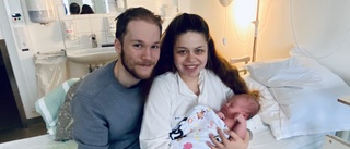 Alice – årets förstfödda bebis på Mälarsjukhuset: "Efterlängtad"
