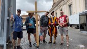 Fredrik Weflö vandrade med korset – fick träffa påven