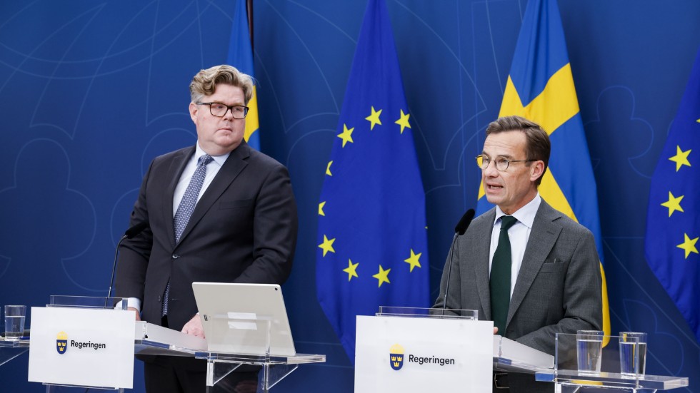 Justitieminister Gunnar Strömmer (M) och statsminister Ulf Kristersson (M) presenterar satsningar på rättsväsendet.