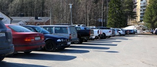 Brist på parkeringar upprör elever
