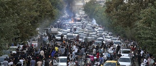 Dödliga protester i Iran – hundratals gripna