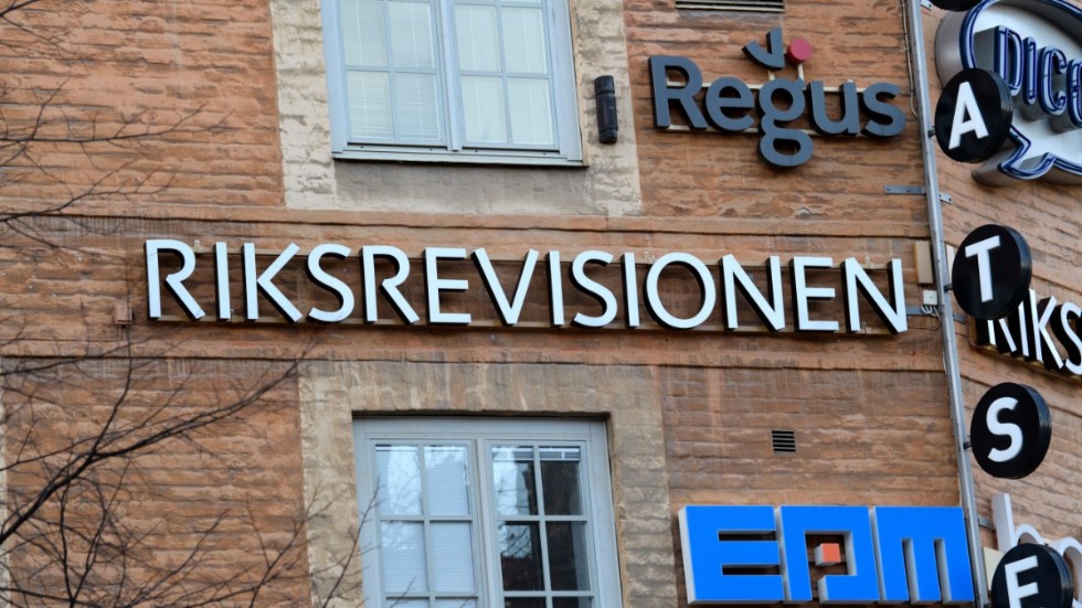 I en ny rapport riktar Riksrevisionen kritik mot tidigare regering. Arkivbild.
