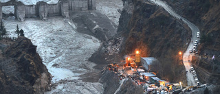 Minst åtta döda efter lavin i Himalaya