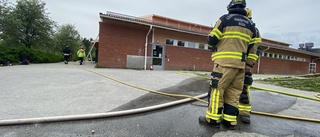 Tonåring nekar till mordbrand - släppt