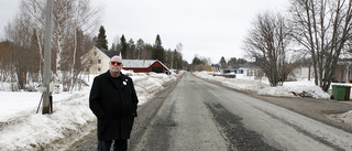 Fortfarande ingen som tar ansvar för förfallande vägen