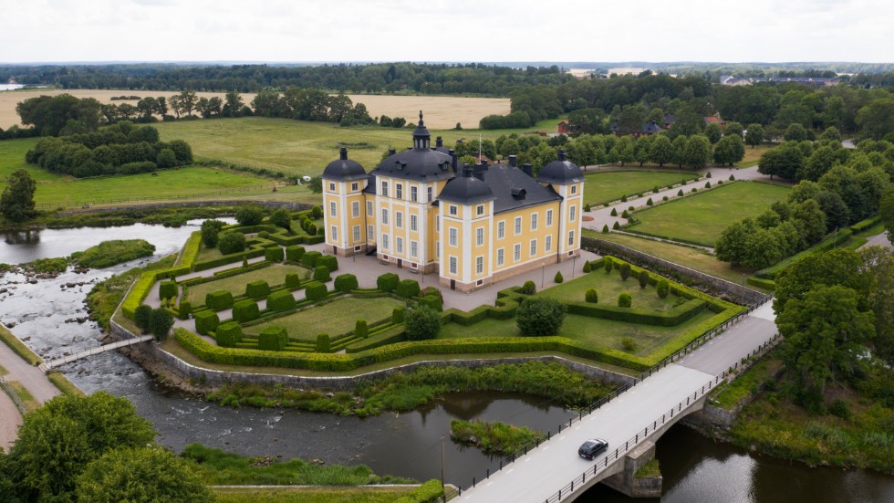 Det kungliga slottet Strömsholm, sydväst om Västerås i Västmanland. Arkivbild.