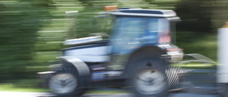 Körde traktor efter att ha druckit – nu väcks åtal