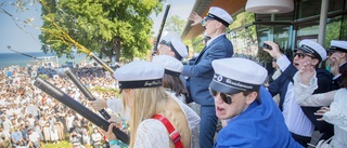 Gotlands blivande studenter ska få fira ordentligt – men hur? • Moa, 19: ”Ingen av oss vet hur det går till”