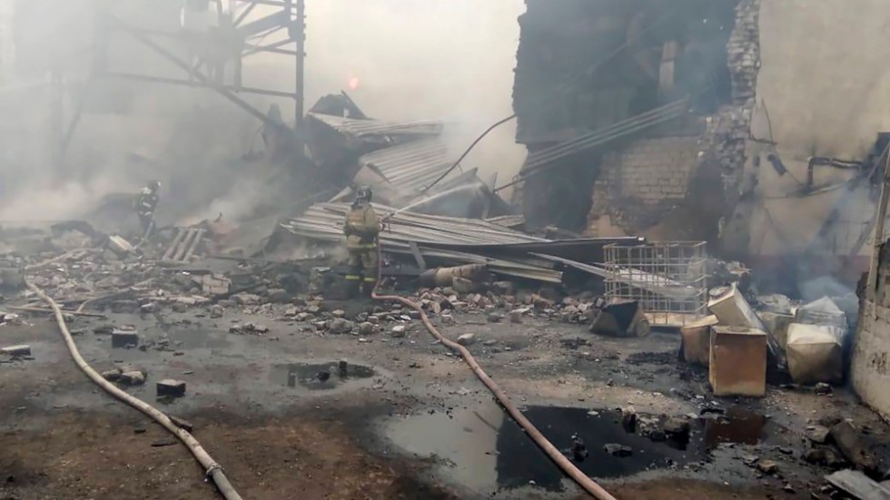 Förstörelsen är stor efter en explosion på en sprängmedelsfabrik i Ryazanregionen i Ryssland.