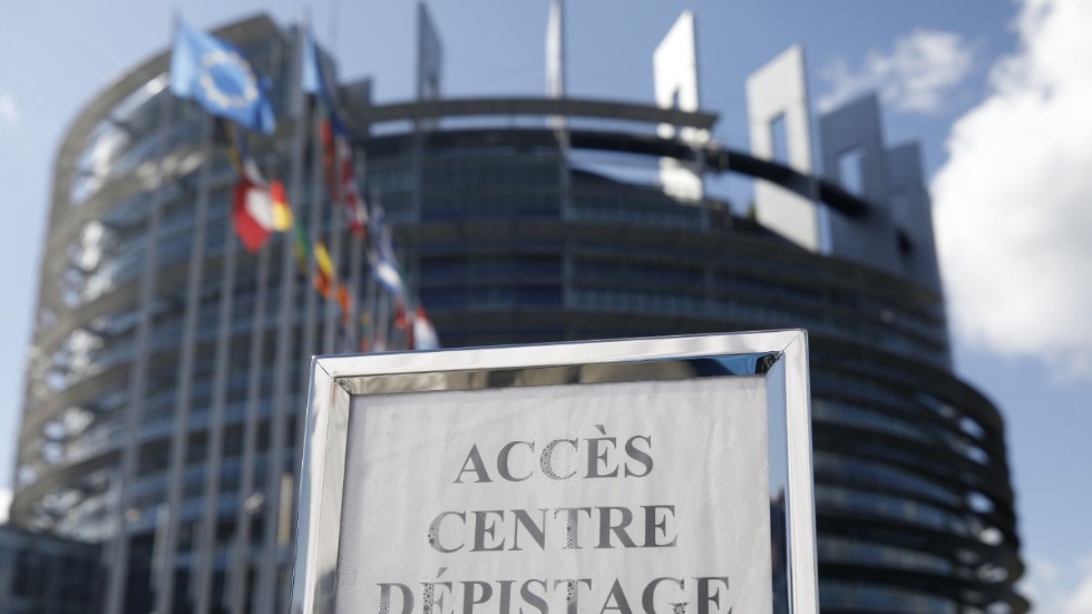 EU-parlamentet i Strasbourg har det senaste året använts som test- och vaccineringscenter. Men nu är ledamöterna på väg tillbaka igen. Arkivfoto.
