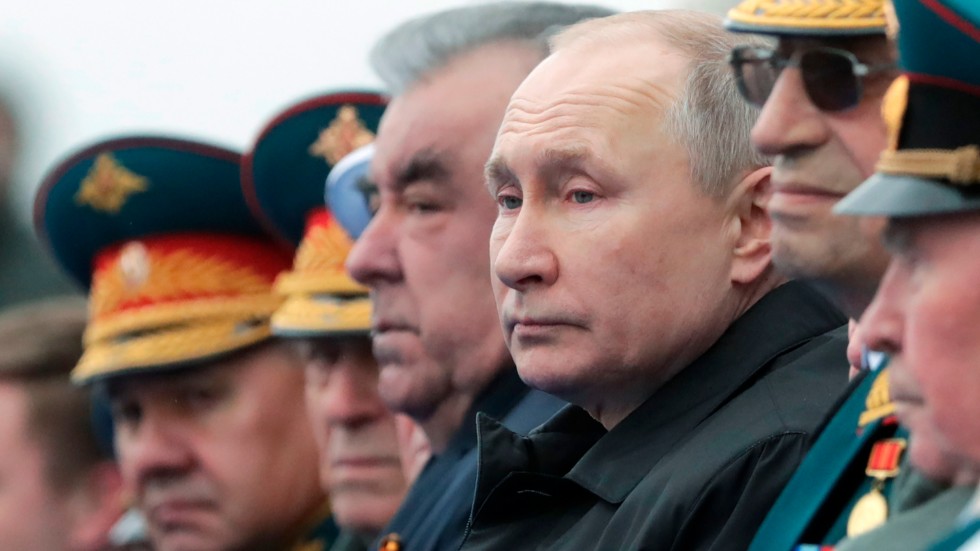 President Vladimir Putins (mitten) aggression mot grannlandet Ukraina har skakat om marknaden och många börsbolag med exponering har tagit rejält med stryk. Arkivbild.