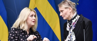 TV: Sverige skärper restriktionerna – se regeringens pressträff