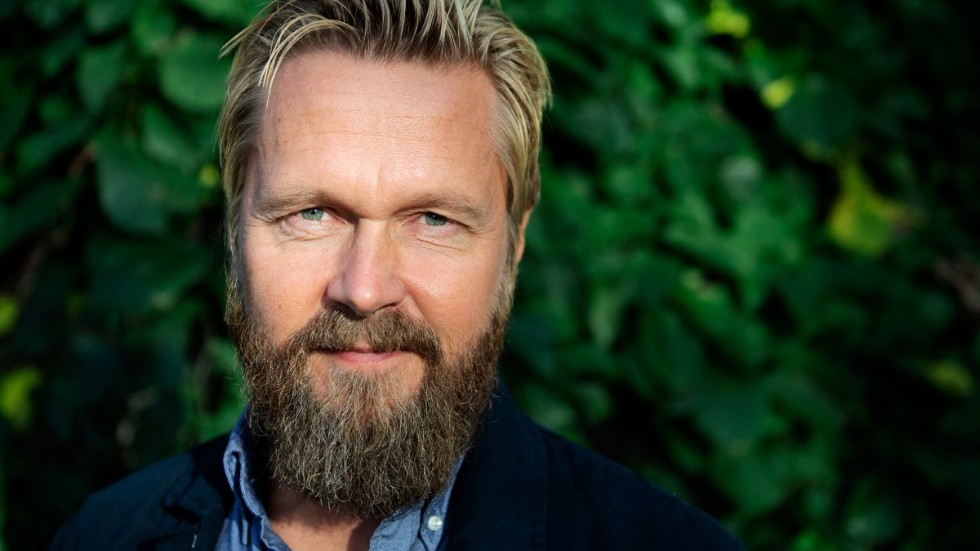 Björn Wiman samtalar om klimatet och andlig överlevnad på Babettes i Linköping. 