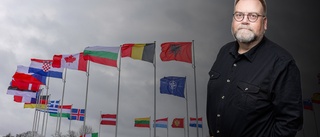 "Ett Natomedlemskap är ett stort steg att ta väl jämförbart med inträde i både EU- och EMU."