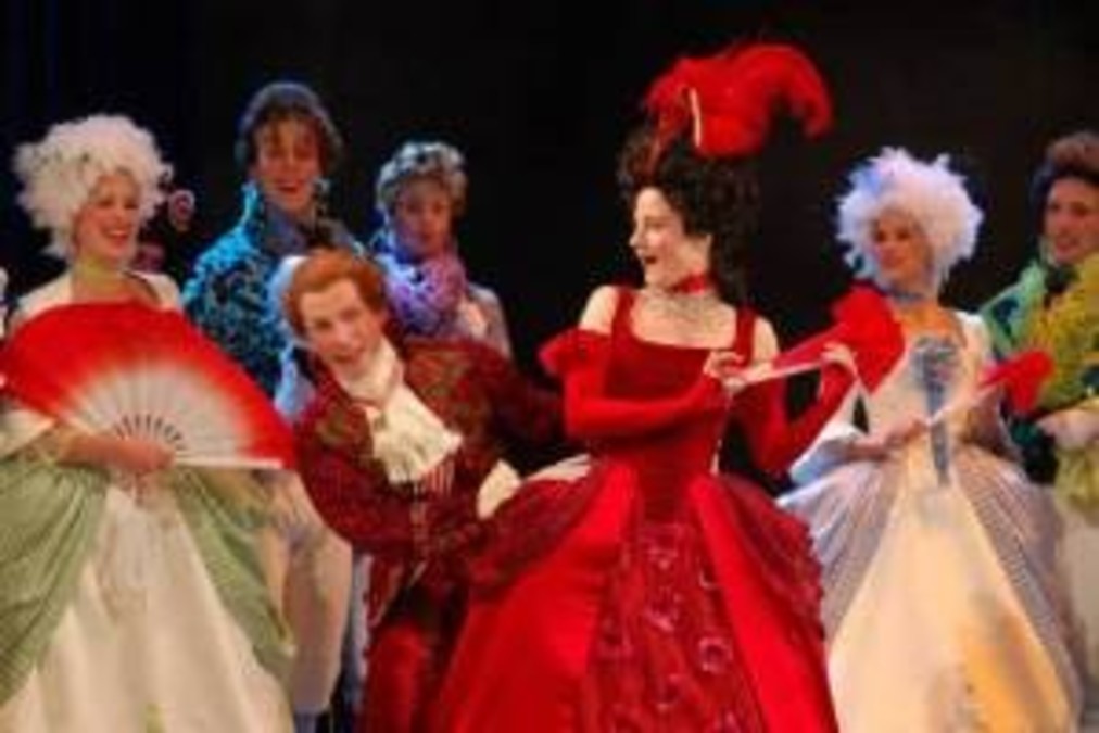 Röda Nejlikan kammar hem spelet