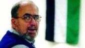 Palestiniern Isam Bardaqji ser Ysser Arafat som en fredssymbol