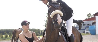 Hon lånade ut sin häst till tränaren